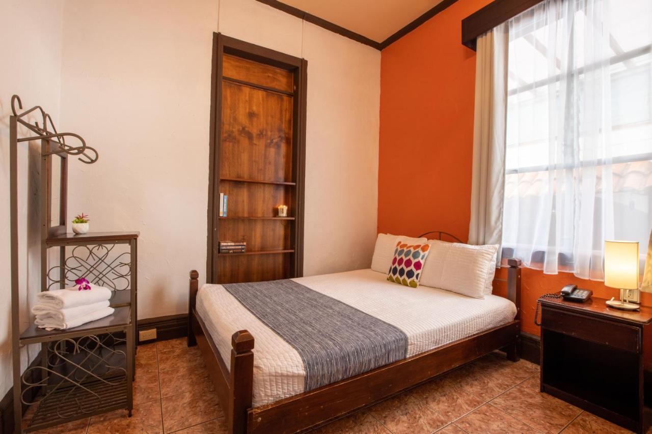 Alajuela City Hotel & Guest House المظهر الخارجي الصورة